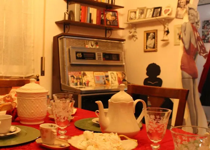 Marilyn Nocleg ze śniadaniem *