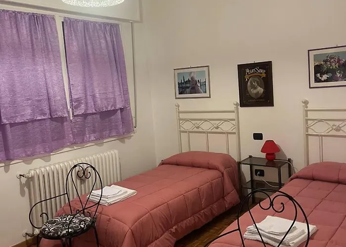 Marilyn Nocleg ze śniadaniem *