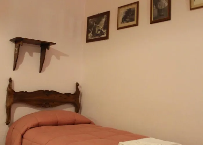 Marilyn Oda ve Kahvaltı Ravenna